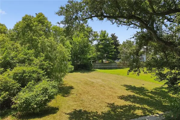 1488 Madrid Street, New Orleans, LA 70122