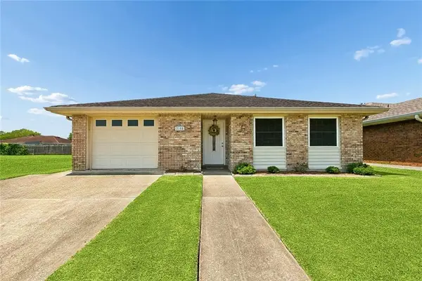 2108 Charles Drive, Chalmette, LA 70043
