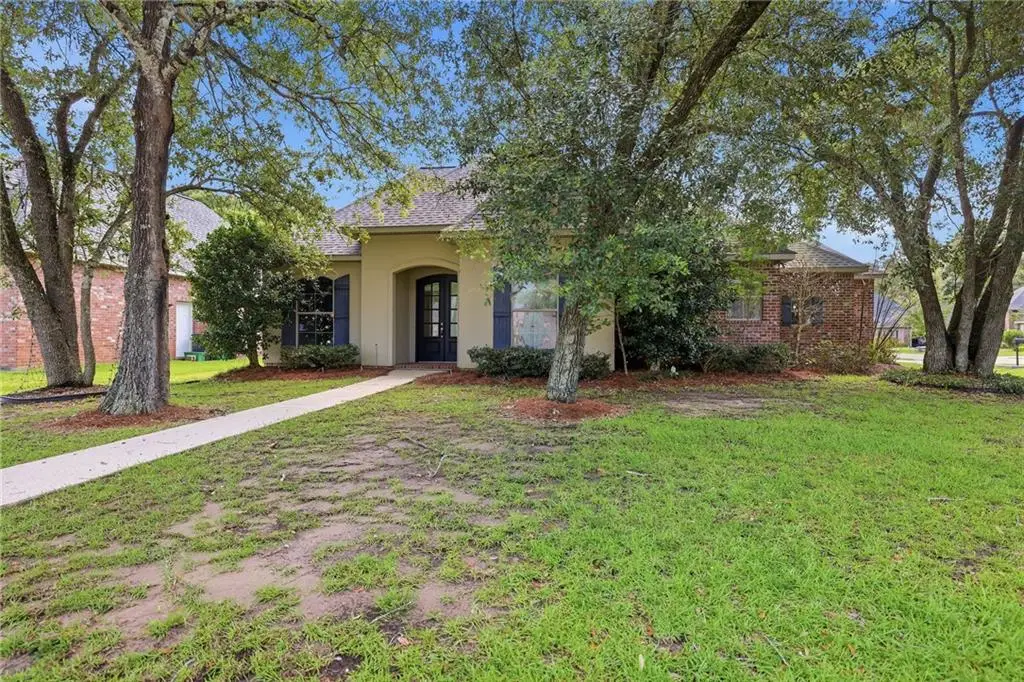 807 Sand Fox Run Street, Madisonville, LA 70447 - #1