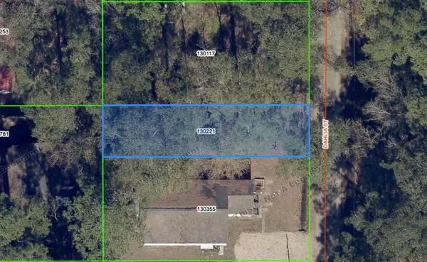 Dahlia Street, Covington, LA 70435