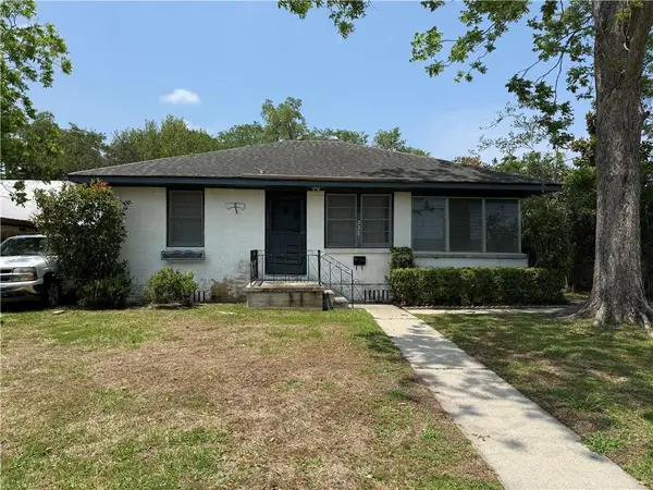 222 Walter Road, River Ridge, LA 70123