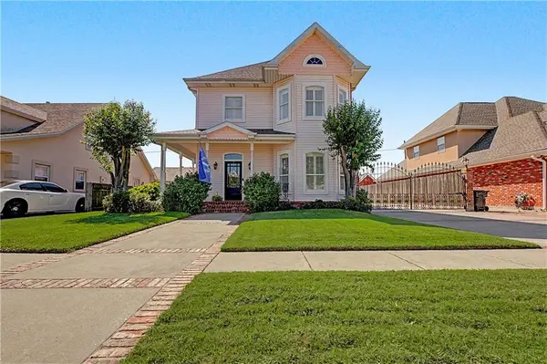 3700 Corinne Avenue, Chalmette, LA 70043