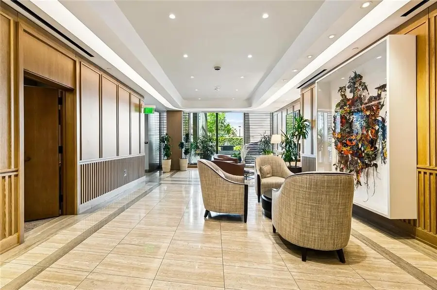 2 Canal Street #2606, New Orleans, LA 70130 - #3