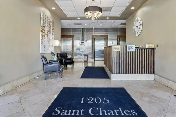 1205 St Charles Avenue #803, New Orleans, LA 70130
