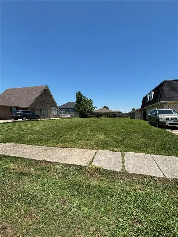 8541-43 Deerfield Drive, Chalmette, LA 70043