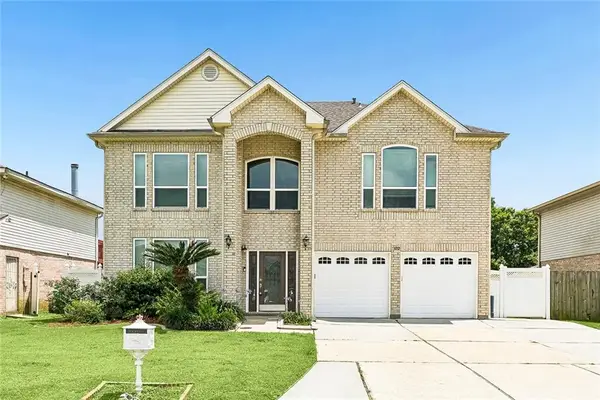 2120 S Village Green Street, Harvey, LA 70058