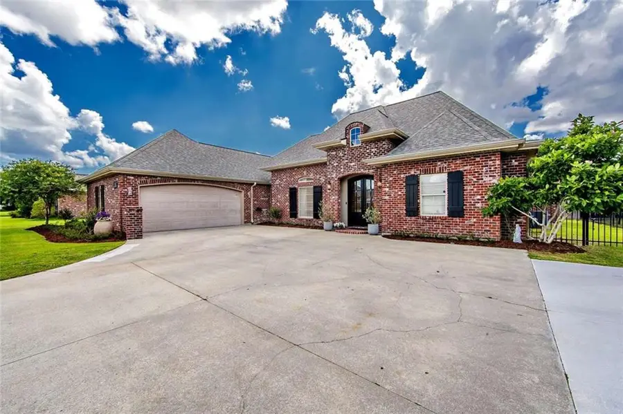 135 Bayou Lafourche Drive, Thibodaux, LA 70301 - #2