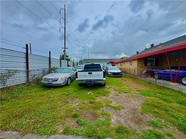 2547 N Prieur Street, New Orleans, LA 70117