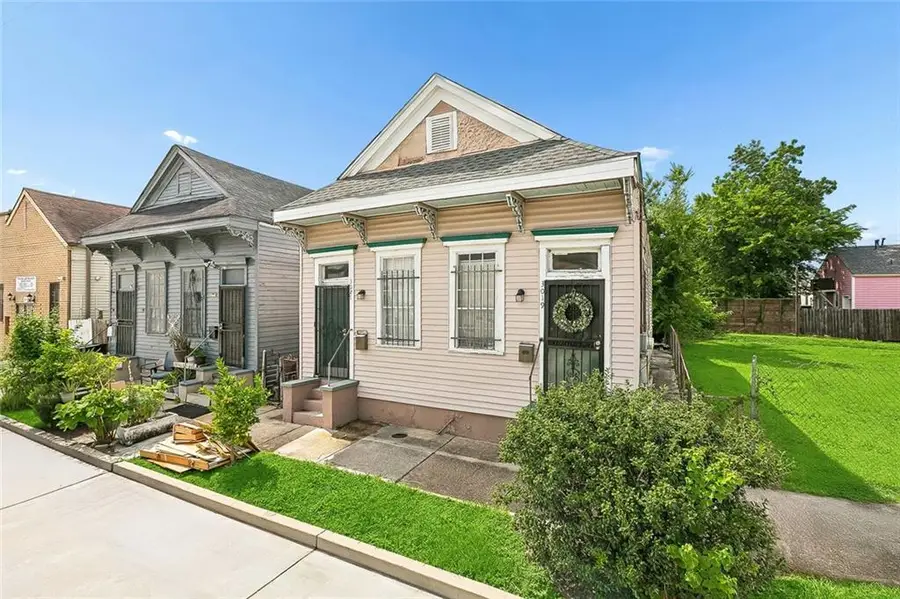 3019 21 S Saratoga Street, New Orleans, LA 70115 - #2