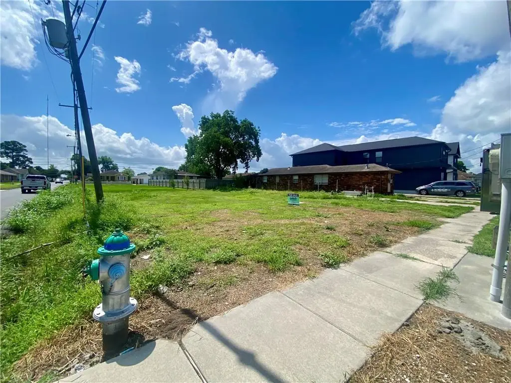 3325 Pakenham Drive, Chalmette, LA 70043 - #1