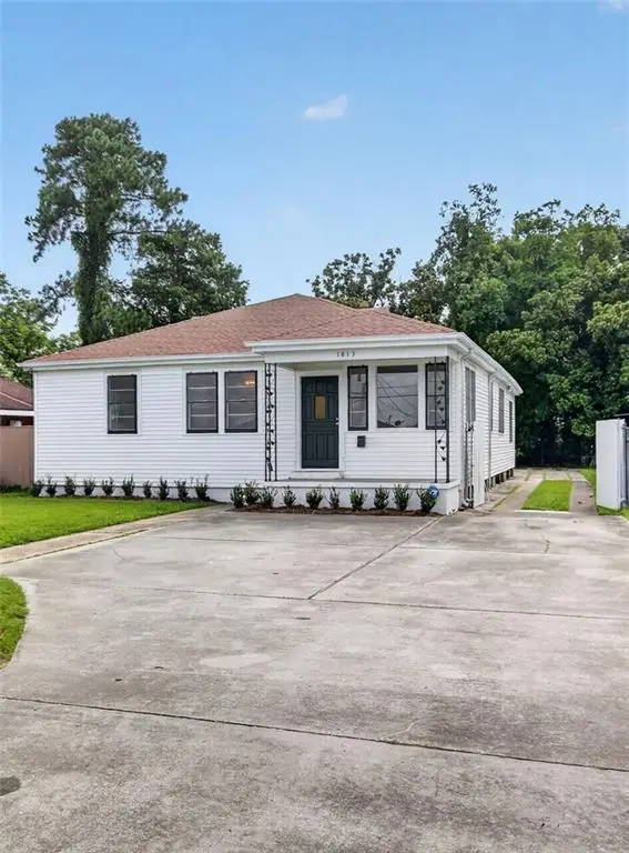 1813 Claire Avenue, Gretna, LA 70053
