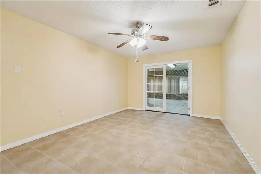 2121 Charles Drive, Chalmette, LA 70043 - #3