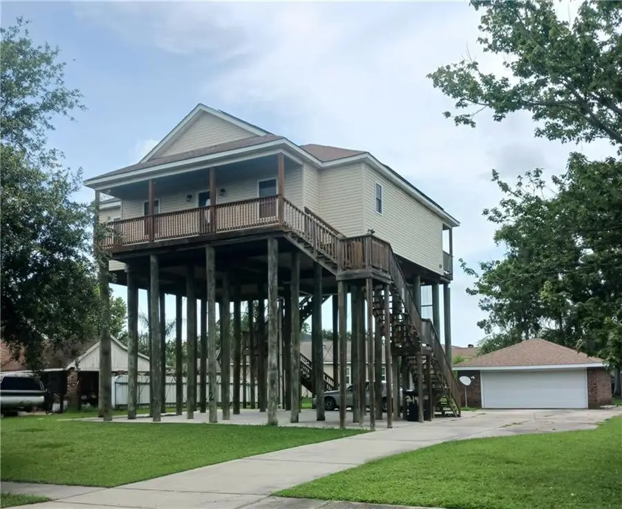 112 W Park Boulevard, Braithwaite, LA 70040 - #2