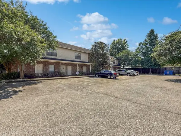 828 Meadow Bend Drive #H, Baton Rouge, LA 70820