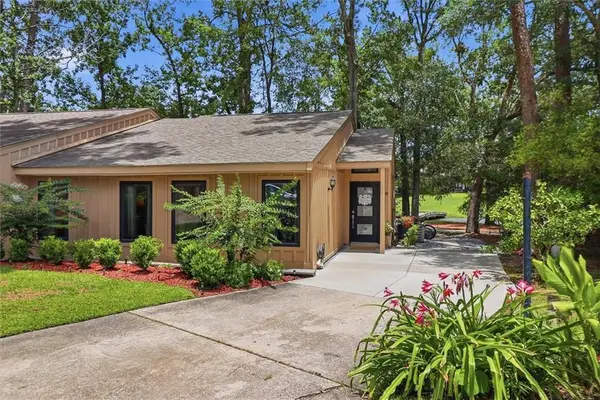 50 N Court Villa Drive #50, Mandeville, LA 70471