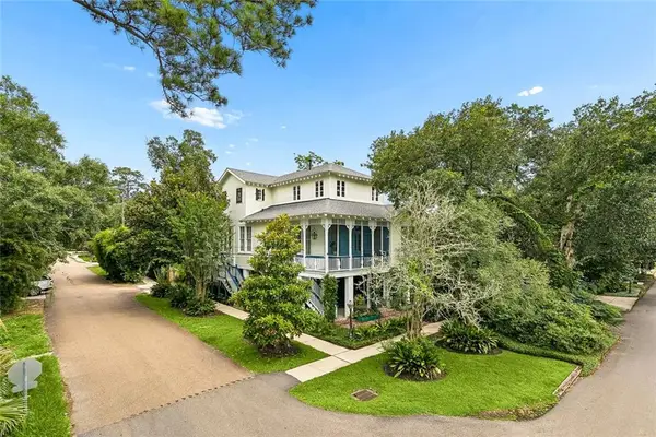 147 Marigny Avenue, Mandeville, LA 70448