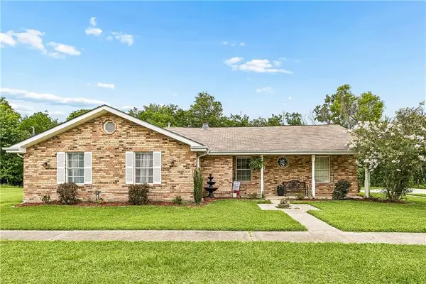 3212 Meraux Lane, Meraux, LA 70075