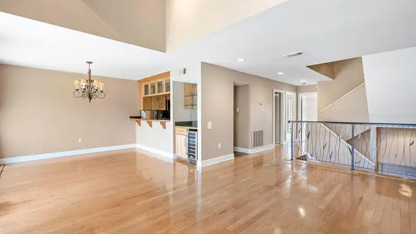 404 Tchefuncte Oaks Drive #404, Mandeville, LA 70471