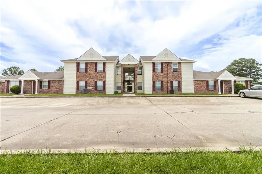 1341 20 Arpent Road, New Iberia, LA 70560 - #2