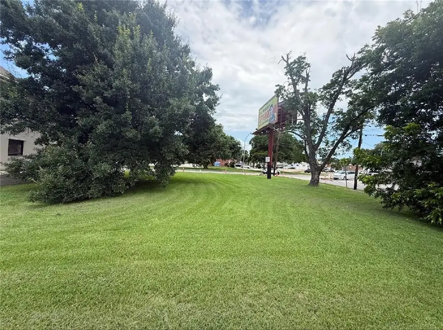 904 W Judge Perez Drive, Chalmette, LA 70043 - #2