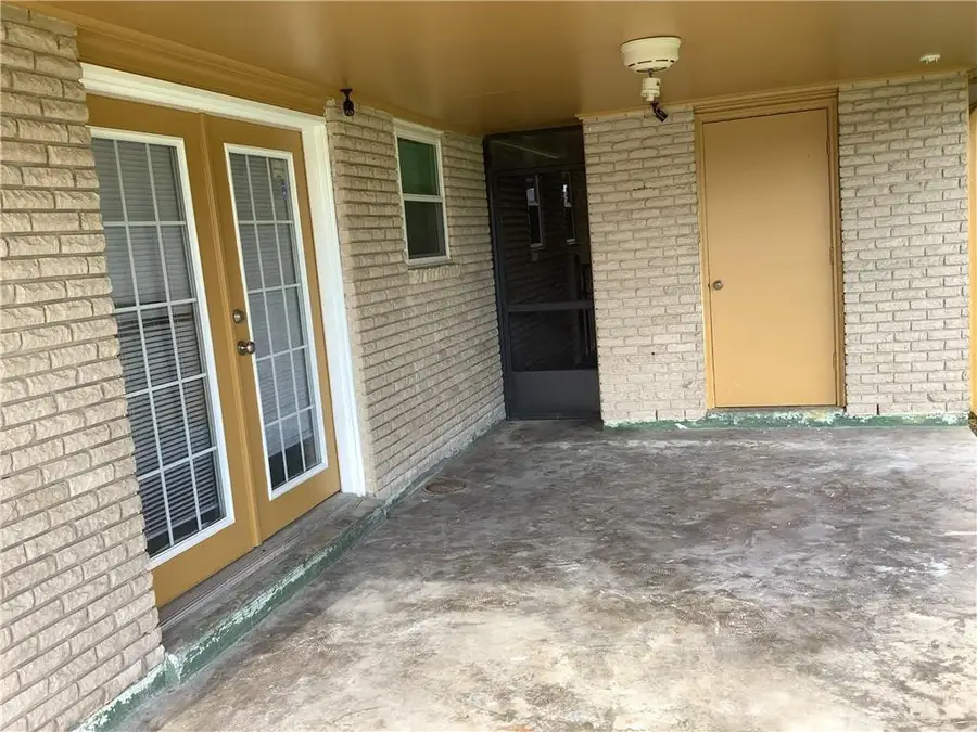 2648 Mercedes Boulevard, New Orleans, LA 70114 - #3