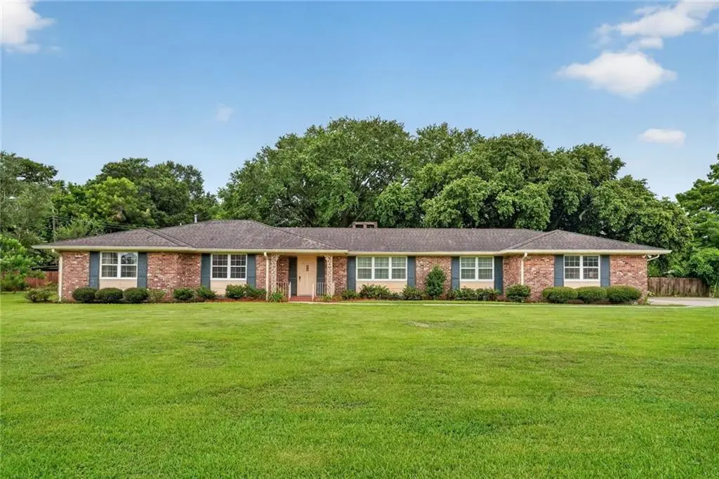 107 Victoria Drive, Belle Chasse, LA 70037 - #1