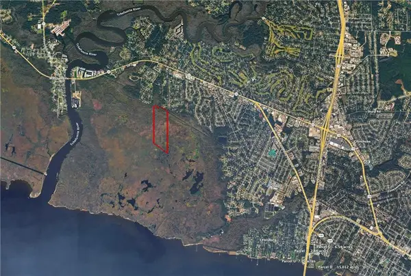 Na, Mandeville, LA 70471