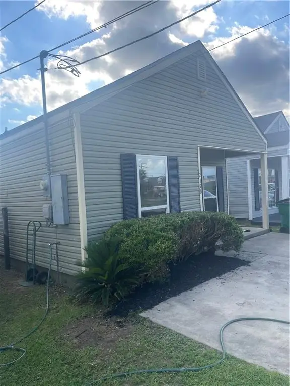 2120 Newton Street, Gretna, LA 70053