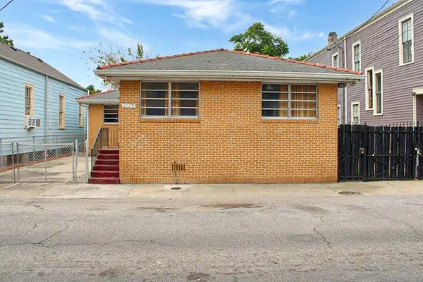 3129 Burgundy Street, New Orleans, LA 70117