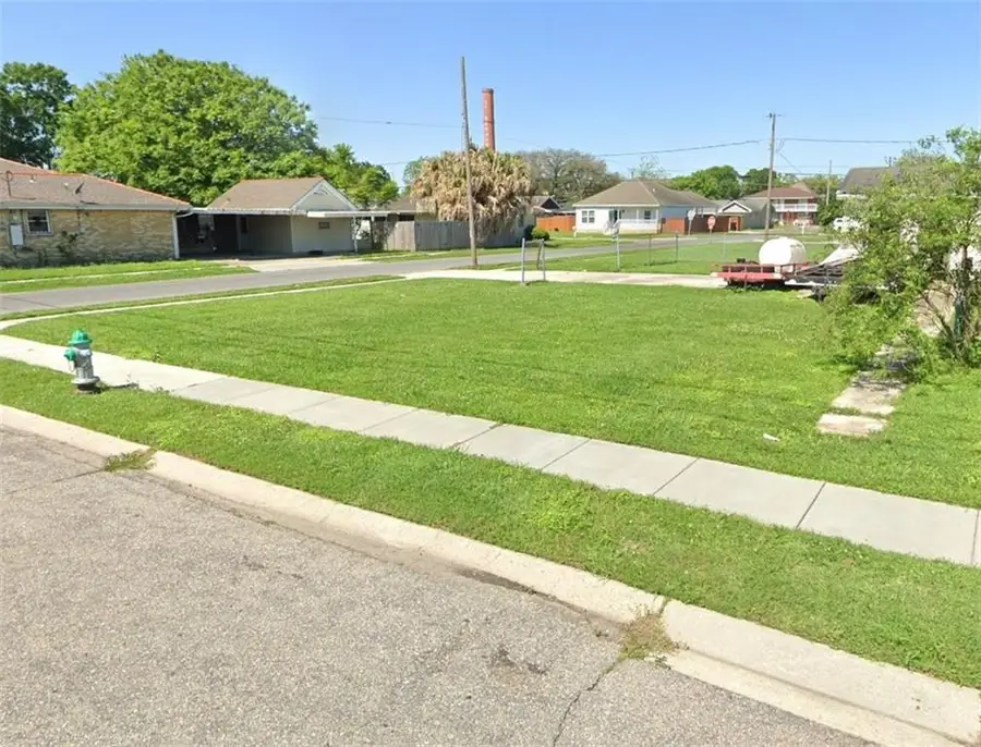 2400 Victor Street, Chalmette, LA 70043 - #3