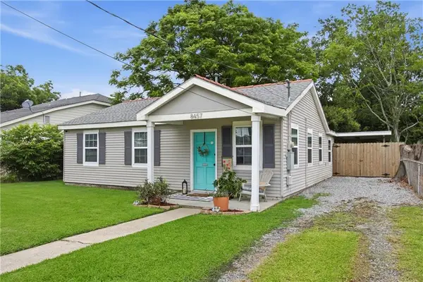 8457 Jefferson Highway, Harahan, LA 70123