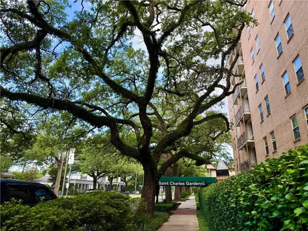 3915 Saint Charles Avenue #205, New Orleans, LA 70115