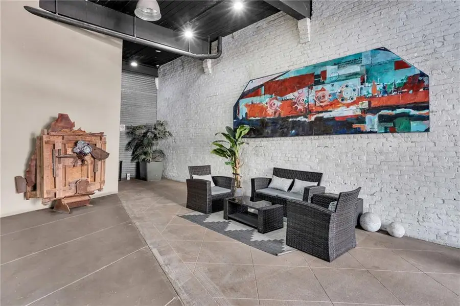 402 Julia Street #302, New Orleans, LA 70130 - #2