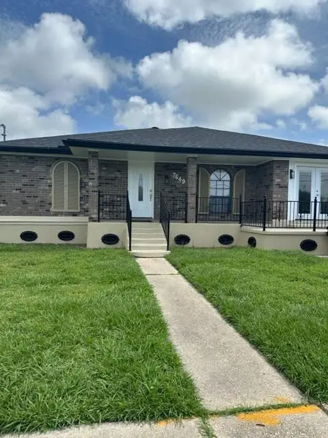 7649 Berg Street, New Orleans, LA 70128