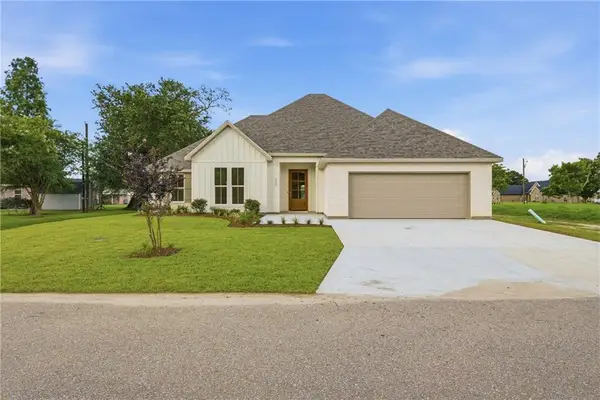 110 Butternut Street, Hahnville, LA 70057