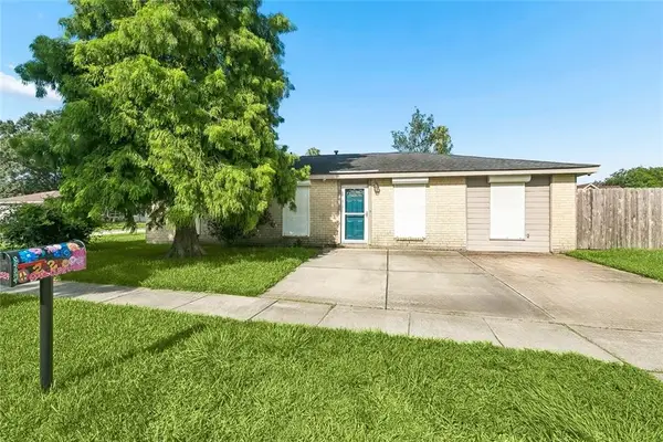 2524 Cora Ann Street, Violet, LA 70092
