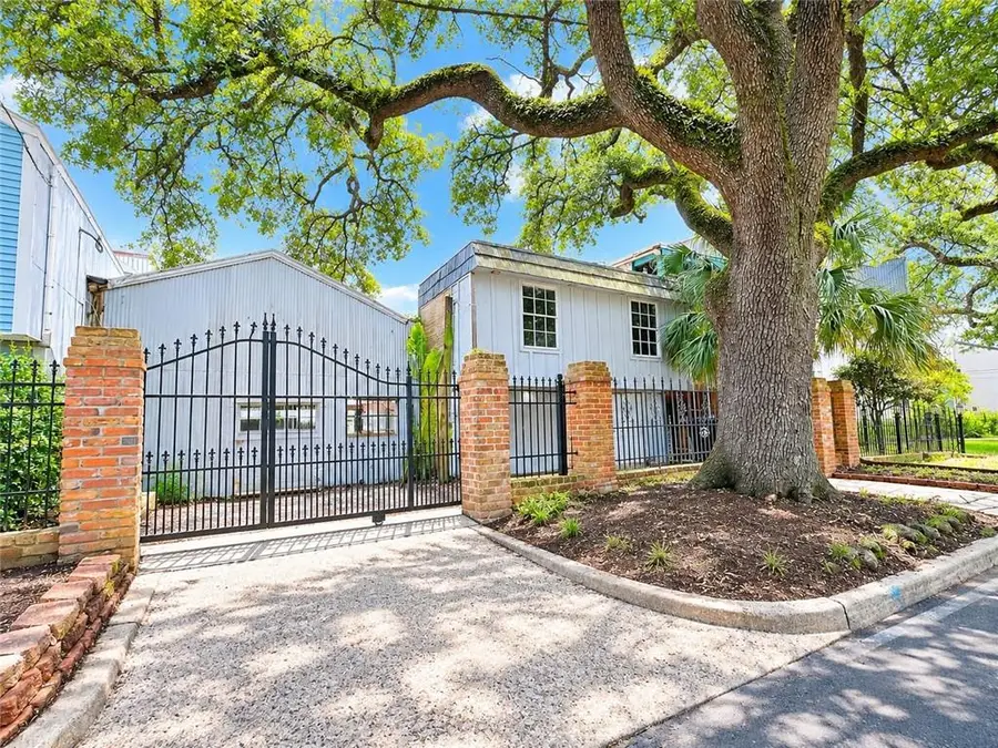 162-166 S Roadway Street, New Orleans, LA 70124 - #2