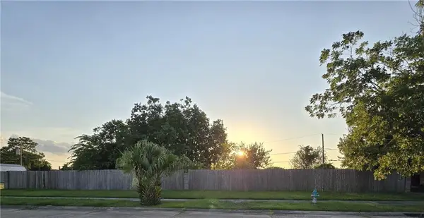 2324 Congressman Hebert Drive, Chalmette, LA 70043