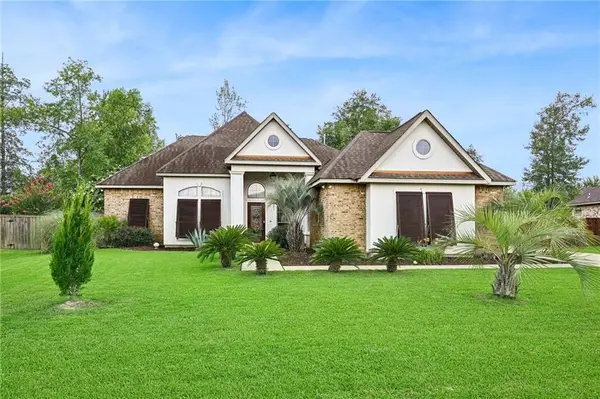 529 Place Saint Laurent, Covington, LA 70433