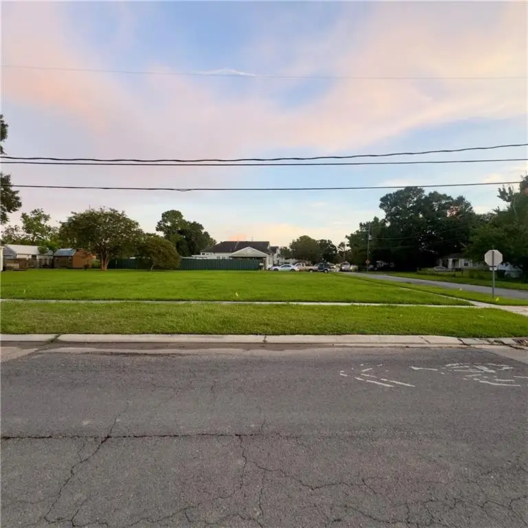 9100 Livingston Avenue, Chalmette, LA 70043 - #1