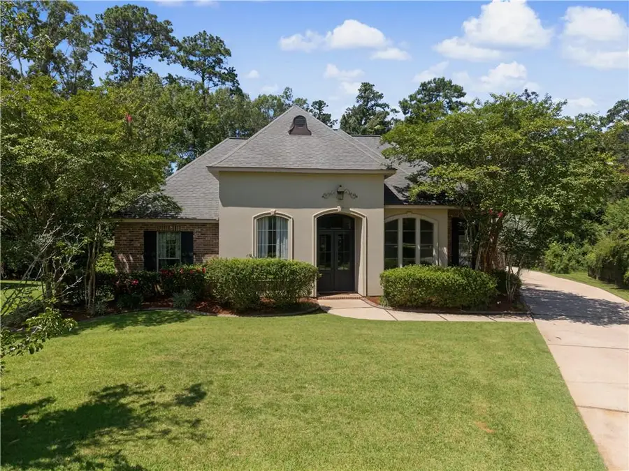 102 Castine Oaks Drive, Mandeville, LA 70448 - #2