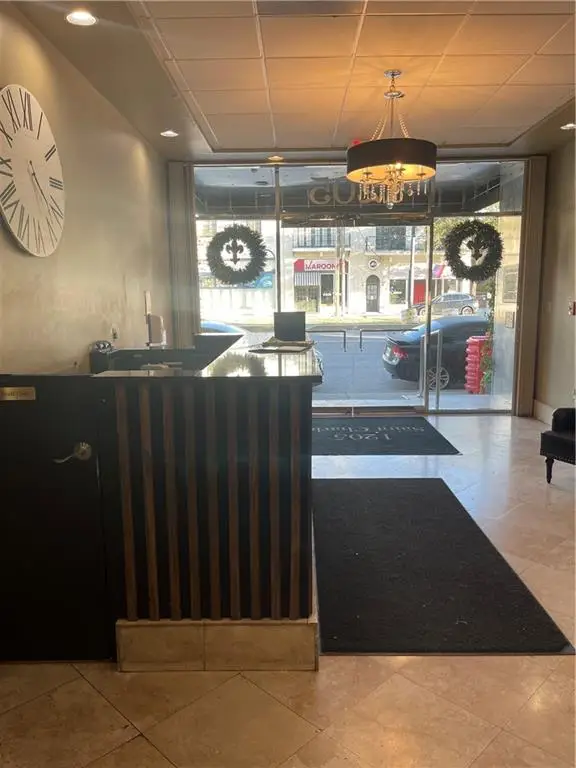 1205 St Charles Avenue #814, New Orleans, LA 70130 - #3