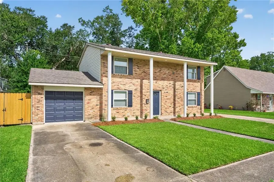 1305 Bellevue Drive, Laplace, LA 70068 - #2