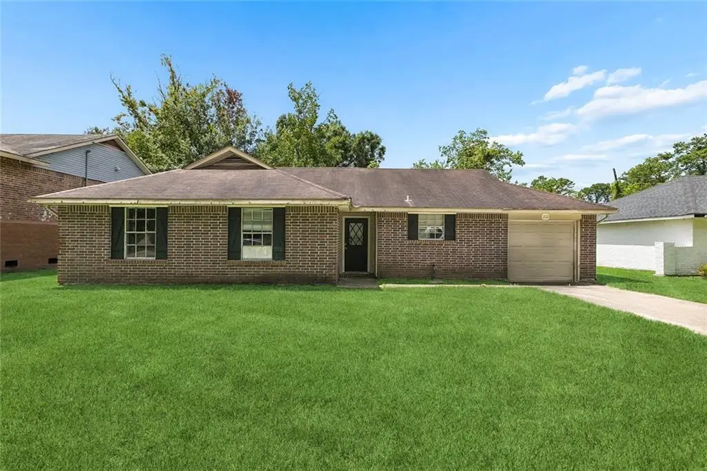 1735 W Hall Avenue, Slidell, LA 70460 - #1