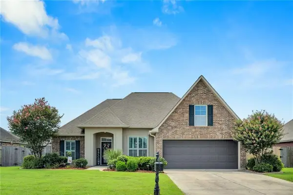 28445 Loiret Court, Ponchatoula, LA 70454