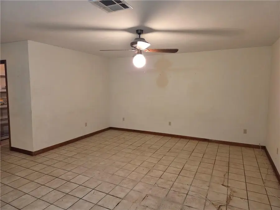 67 Marie Drive, Gretna, LA 70053 - #3