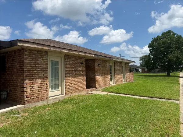 3812 Ventura Drive, Chalmette, LA 70043