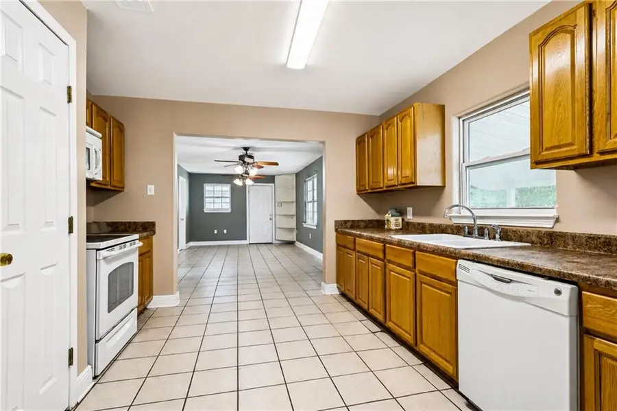 2312 Pakenham Drive, Chalmette, LA 70043 - #3
