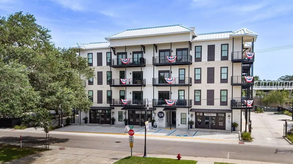 124 Court Street, Bay Saint Louis, MS 39520 - #1