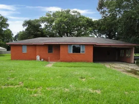 630 Hwy 1188, Hessmer, LA 71341